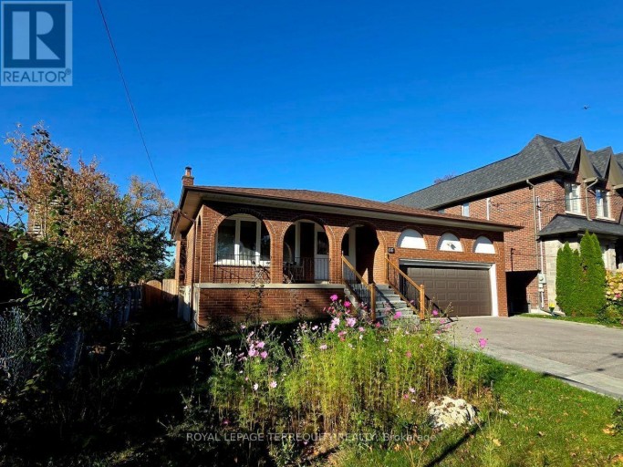UPPER - 66 MOORE PARK AVENUE, Toronto (Newtonbrook West), Ontario, M2M1M9
