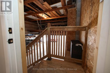 UPPER - 66 MOORE PARK AVENUE Toronto (Newtonbrook West) Ontario photo 23
