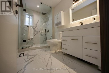 UPPER - 66 MOORE PARK AVENUE Toronto (Newtonbrook West) Ontario photo 49