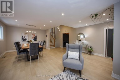 UPPER - 66 MOORE PARK AVENUE Toronto (Newtonbrook West) Ontario photo 7