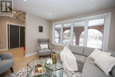UPPER - 66 MOORE PARK AVENUE Toronto (Newtonbrook West) Ontario photo 9