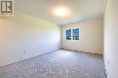 11 YACHT DRIVE Clarington (Bowmanville) Ontario photo 33