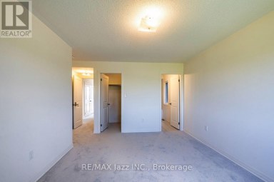 11 YACHT DRIVE Clarington (Bowmanville) Ontario photo 34