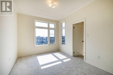 11 YACHT DRIVE Clarington (Bowmanville) Ontario photo 36