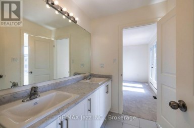 11 YACHT DRIVE Clarington (Bowmanville) Ontario photo 38