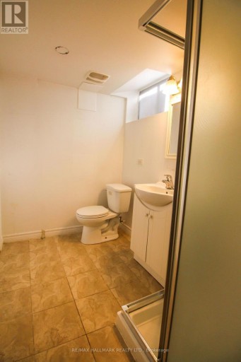 LOWER - 10 HAMILTON STREET, Toronto (South Riverdale), Ontario, M4M2C5