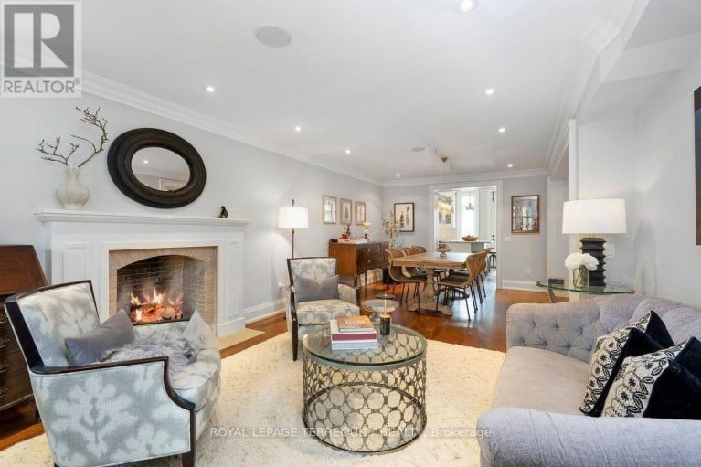99 DUNEDIN DRIVE, Toronto (Kingsway South), Ontario, M8X2K8