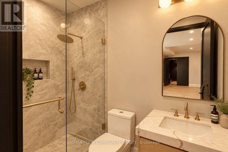 1415 REBECCA STREET, Oakville (WO West), Ontario, L6L1Z6