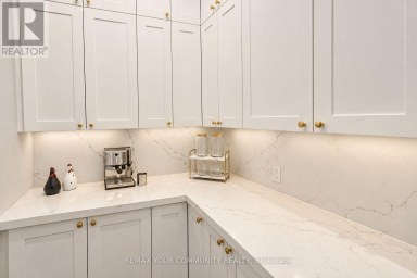 1415 REBECCA STREET Oakville (WO West) Ontario photo 8