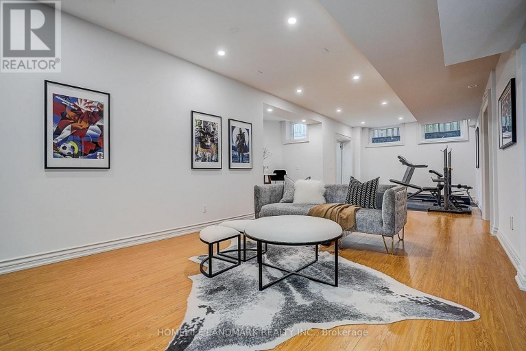 332 GREENFIELD AVENUE, Toronto (Willowdale East), Ontario, M2N3E6