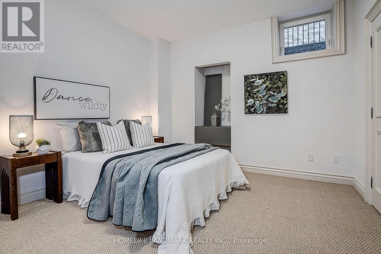332 GREENFIELD AVENUE, Toronto (Willowdale East), Ontario, M2N3E6