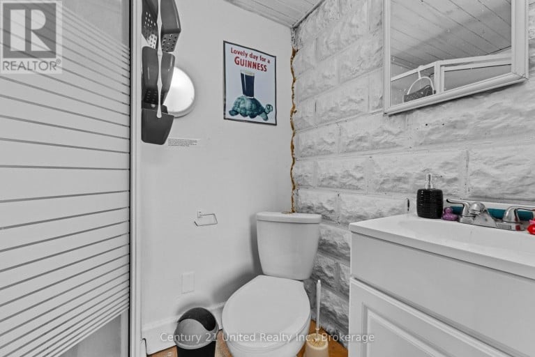 575 BETHUNE STREET, Peterborough (Town Ward 3), Ontario, K9H3Z7