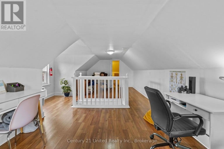 575 BETHUNE STREET, Peterborough (Town Ward 3), Ontario, K9H3Z7