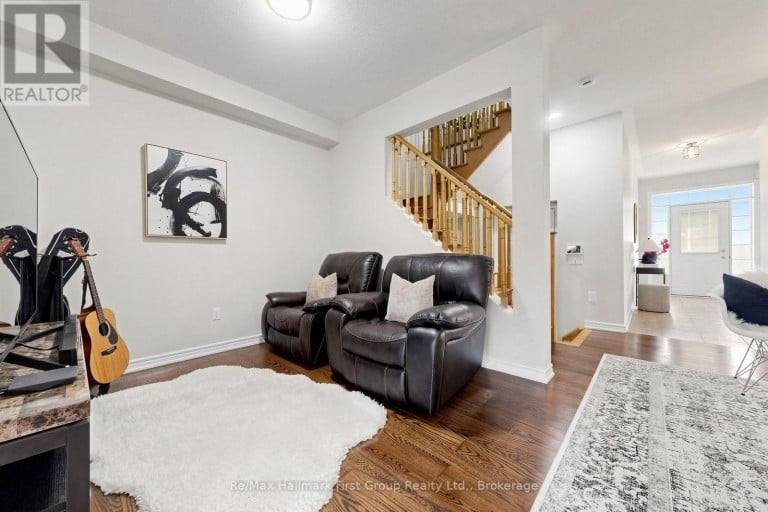 124 KENNETH HOBBS AVENUE, Whitby (Pringle Creek), Ontario, L1R0J3