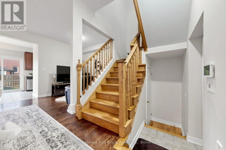 124 KENNETH HOBBS AVENUE, Whitby (Pringle Creek), Ontario, L1R0J3