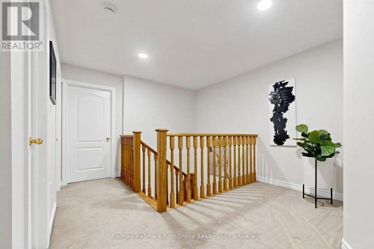 124 KENNETH HOBBS AVENUE, Whitby (Pringle Creek), Ontario, L1R0J3