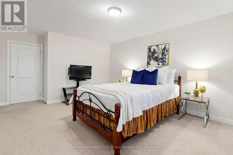 124 KENNETH HOBBS AVENUE, Whitby (Pringle Creek), Ontario, L1R0J3