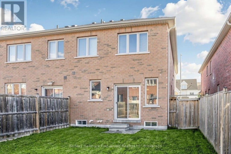 124 KENNETH HOBBS AVENUE, Whitby (Pringle Creek), Ontario, L1R0J3