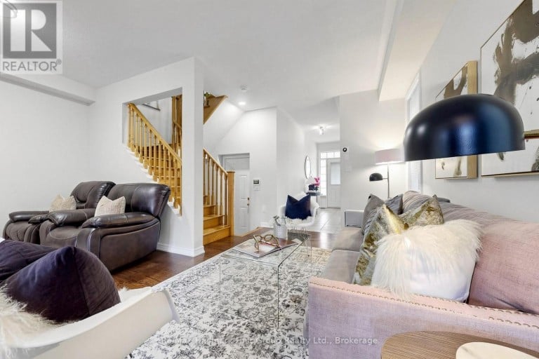 124 KENNETH HOBBS AVENUE, Whitby (Pringle Creek), Ontario, L1R0J3
