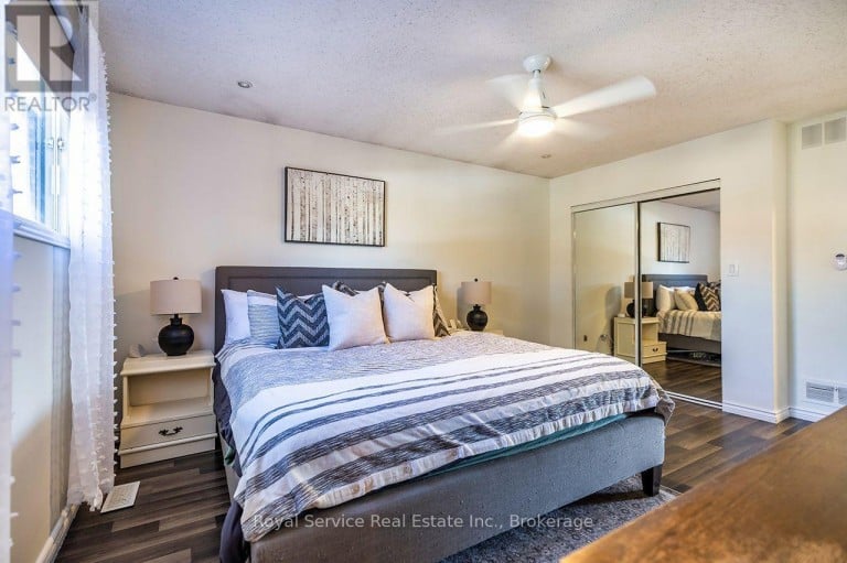 102 FOXHUNT TRAIL, Clarington (Courtice), Ontario, L1E1C9