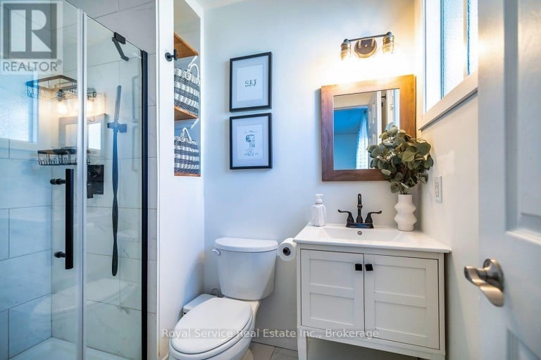 102 FOXHUNT TRAIL, Clarington (Courtice), Ontario, L1E1C9