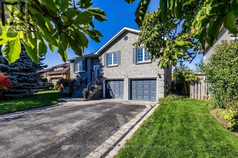 102 FOXHUNT TRAIL, Clarington (Courtice), Ontario, L1E1C9
