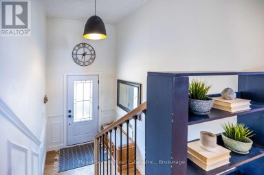102 FOXHUNT TRAIL Clarington (Courtice) Ontario photo 3