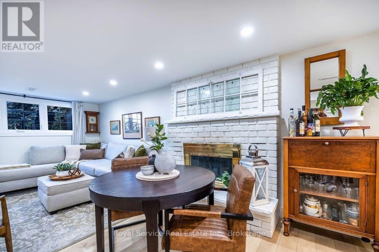 102 FOXHUNT TRAIL, Clarington (Courtice), Ontario, L1E1C9