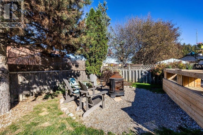 102 FOXHUNT TRAIL, Clarington (Courtice), Ontario, L1E1C9