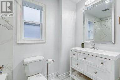 12 NORLONG BOULEVARD Toronto (East York) Ontario photo 19