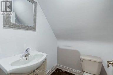 12 NORLONG BOULEVARD Toronto (East York) Ontario photo 22