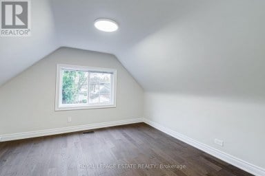 12 NORLONG BOULEVARD Toronto (East York) Ontario photo 24