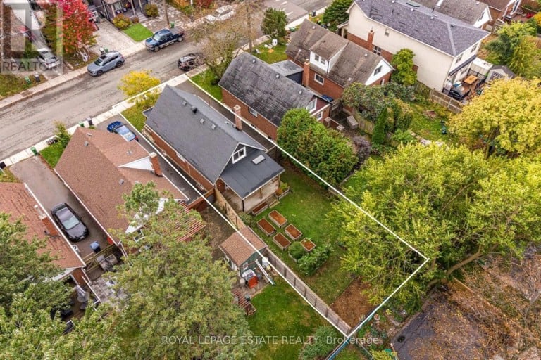 12 NORLONG BOULEVARD, Toronto (East York), Ontario, M4C3W6
