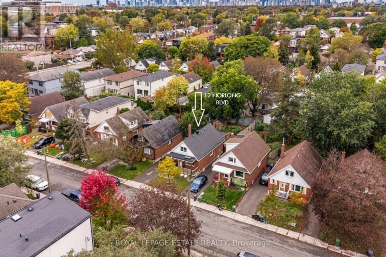12 NORLONG BOULEVARD, Toronto (East York), Ontario, M4C3W6