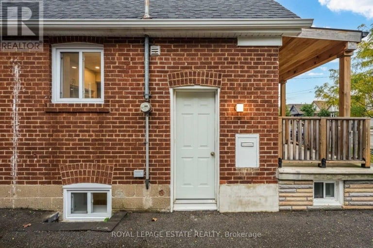 12 NORLONG BOULEVARD, Toronto (East York), Ontario, M4C3W6