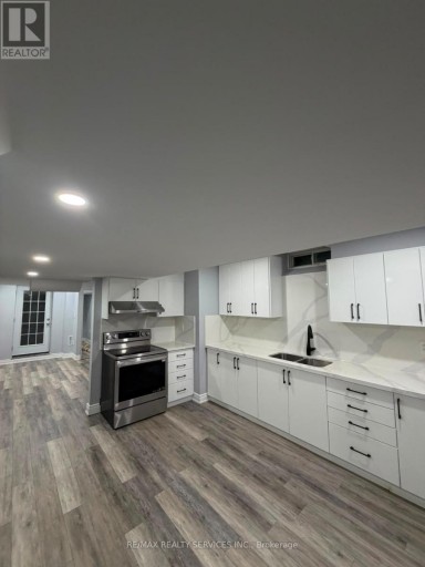LOWER - 2 TONALITE ROAD, Brampton (Vales of Castlemore), Ontario, L6P0M3