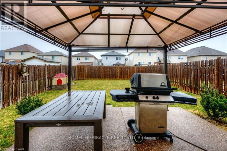 55 SEABROOK DRIVE, Kitchener, Ontario, N2R1Y1