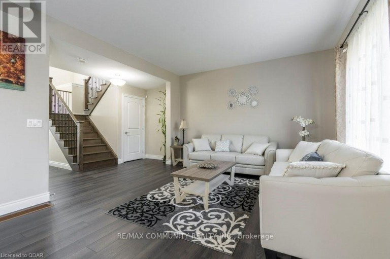 94 REDWOOD DRIVE, Belleville (Thurlow Ward), Ontario, K8N0H5