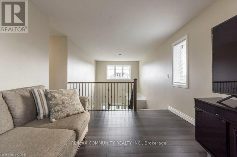 94 REDWOOD DRIVE, Belleville (Thurlow Ward), Ontario, K8N0H5