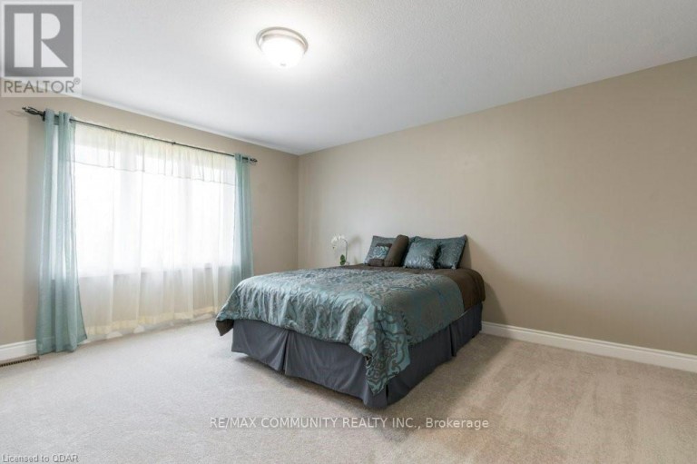 94 REDWOOD DRIVE, Belleville (Thurlow Ward), Ontario, K8N0H5