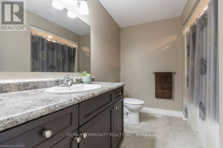 94 REDWOOD DRIVE, Belleville (Thurlow Ward), Ontario, K8N0H5