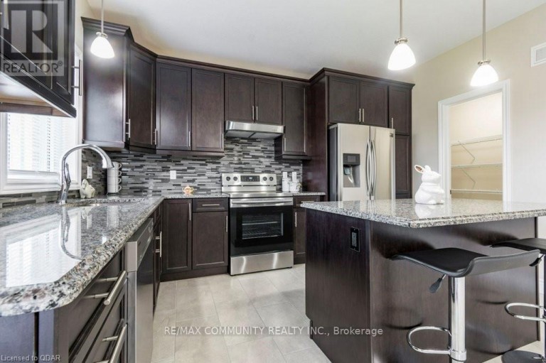94 REDWOOD DRIVE, Belleville (Thurlow Ward), Ontario, K8N0H5