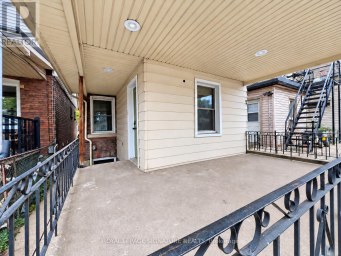 2 - 174 GAGE AVENUE Hamilton (Crown Point) Ontario photo 2