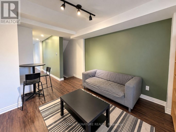 2 - 174 GAGE AVENUE, Hamilton (Crown Point), Ontario, L8L7A4