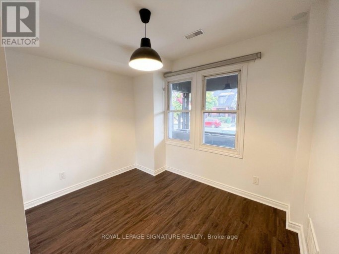 2 - 174 GAGE AVENUE, Hamilton (Crown Point), Ontario, L8L7A4