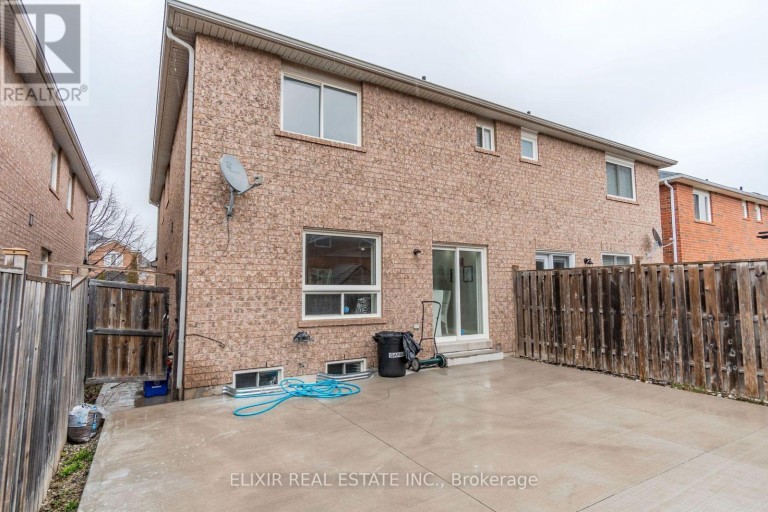 32 TRUMPET VALLEY BOULEVARD, Brampton (Fletcher's Meadow), Ontario, L7A3N8
