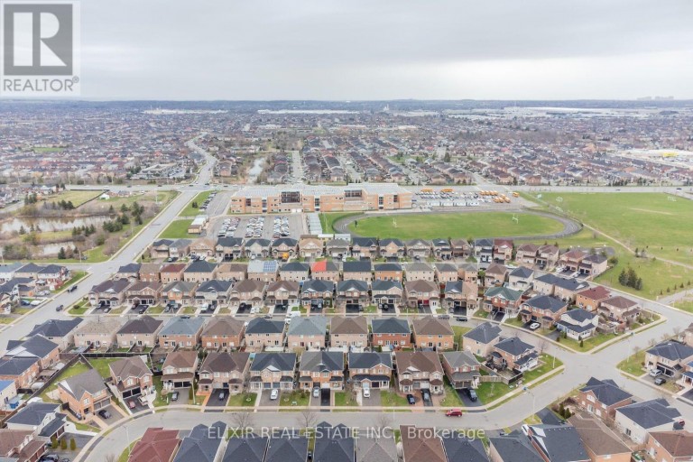 32 TRUMPET VALLEY BOULEVARD, Brampton (Fletcher's Meadow), Ontario, L7A3N8
