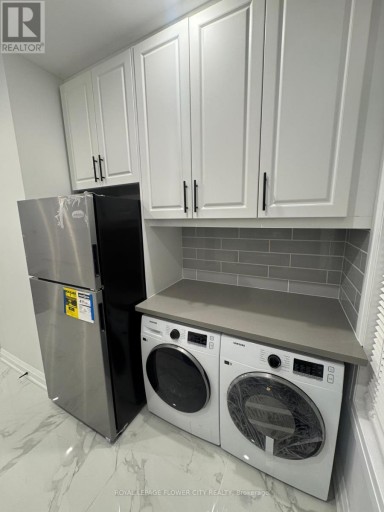 #UPPER - 414 PERTH AVENUE, Toronto (Dovercourt-Wallace Emerson-Junction), Ontario, M6P3Y6