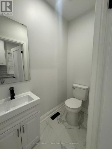 #UPPER - 414 PERTH AVENUE, Toronto (Dovercourt-Wallace Emerson-Junction), Ontario, M6P3Y6