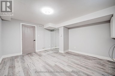 LOWER - 39A LIPPINCOTT STREET E Toronto (Weston) Ontario photo 10